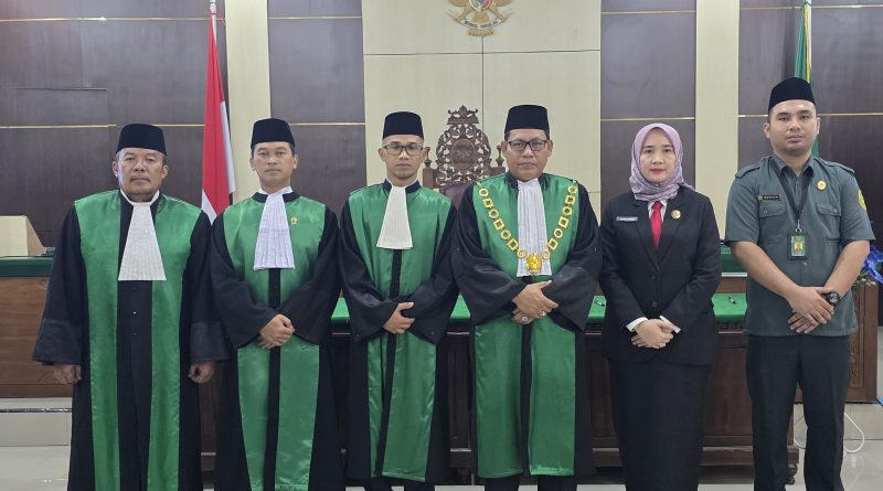 PELANTIKAN DAN PENGAMBILAN SUMPAH JABATAN