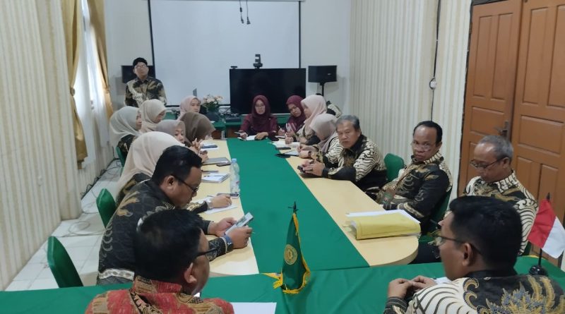 RAPAT KOORDINASI PERSIAPAN DISKUSI HUKUM RAPAT KOORDINASI PERSIAPAN DISKUSI HUKUM