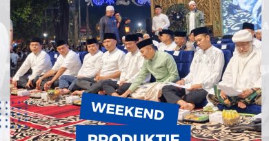 Ketua Pengadilan Agama (PA) Palembang Kelas IA, Bapak Mursyid Syah, S.Ag., menghadiri acara Peringatan Maulid Nabi Muhammad SAW 1448 H / 2026 M yang diisi langsung oleh penceramah kondang Ustadz Abdul Somad (UAS). Ketua Pengadilan Agama (PA) Palembang Kelas IA, Bapak Mursyid Syah, S.Ag., menghadiri acara Peringatan Maulid Nabi Muhammad SAW 1448 H / 2026 M yang diisi langsung oleh penceramah kondang Ustadz Abdul Somad (UAS).