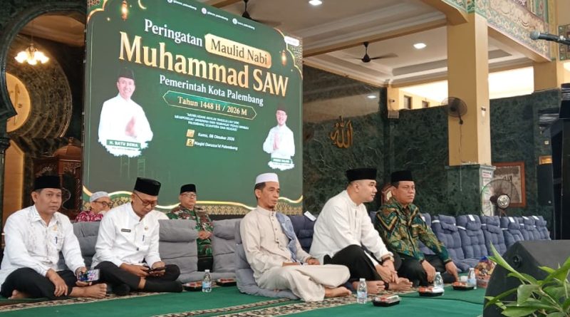 Ketua Pengadilan Agama Palembang Hadiri Peringatan Maulid Nabi Muhammad SAW 1448 H yang Diselenggarakan Pemkot Palembang Ketua Pengadilan Agama Palembang Hadiri Peringatan Maulid Nabi Muhammad SAW 1448 H yang Diselenggarakan Pemkot Palembang